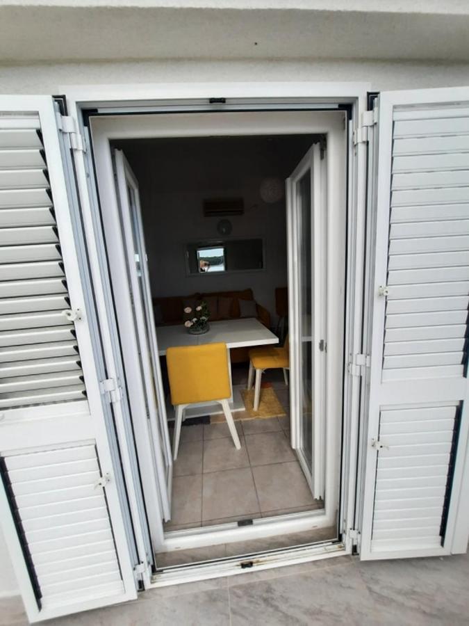 Ojdana Zivkovic Appartement Rogoznica  Buitenkant foto