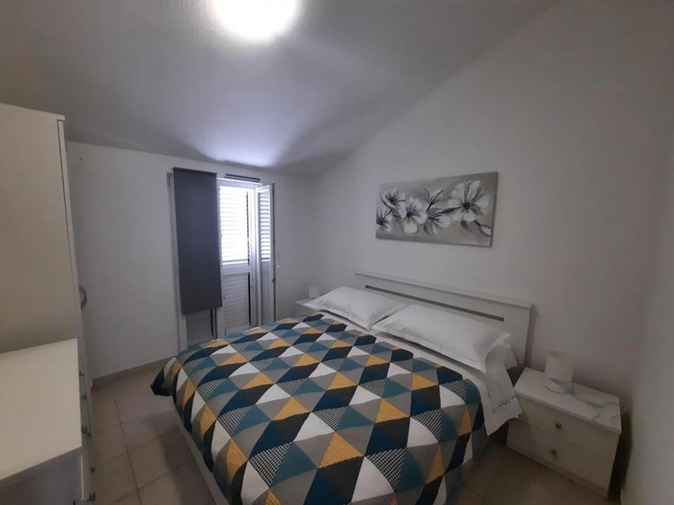 Ojdana Zivkovic Appartement Rogoznica  Buitenkant foto